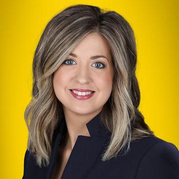 Portrait of Aimee Dial, Broker/Agent.